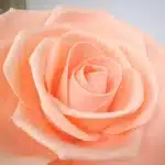 Rose artificielle géante 5