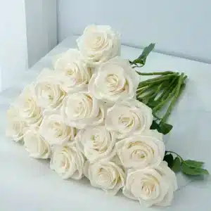 Rose artificielle blanche 1