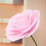 Rose artificielle géante 2