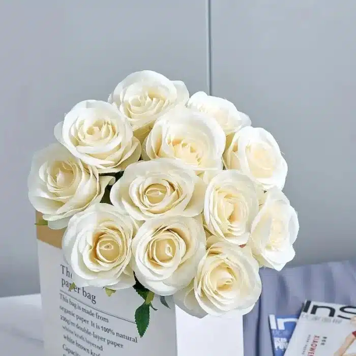 Rose artificielle blanche 3